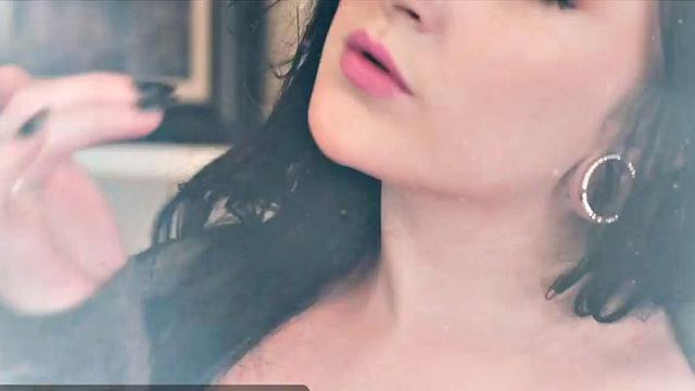 Nyx Monroe: Petite & Busty