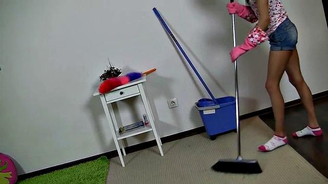 Hardcore with teen in shorts