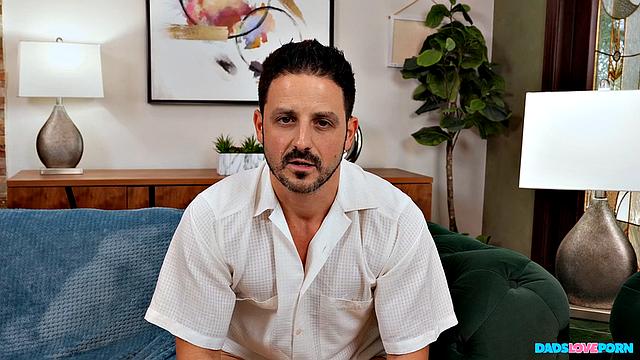 Let The Dad Games Begin: Tony Just Wants to Eat