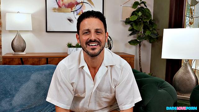 Let The Dad Games Begin: Tony Just Wants to Eat