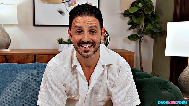 Let The Dad Games Begin: Tony Just Wants to Eat