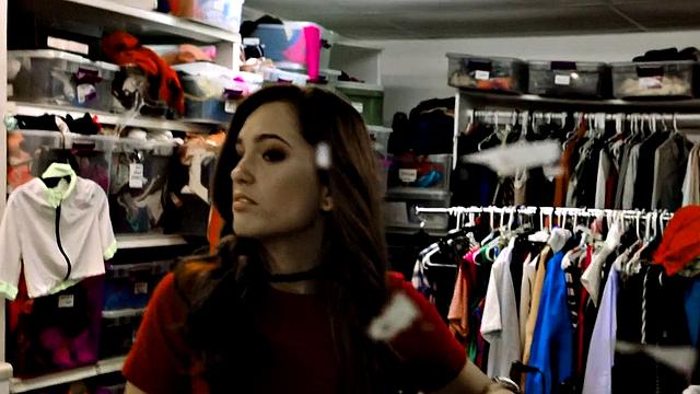 21yo babe 1st time doing porn, tight pussy rammed