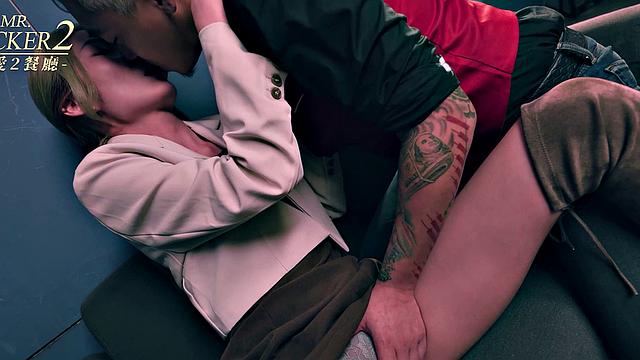 Li Zhiyan Is A Lonely Lady Who Needs Some Company