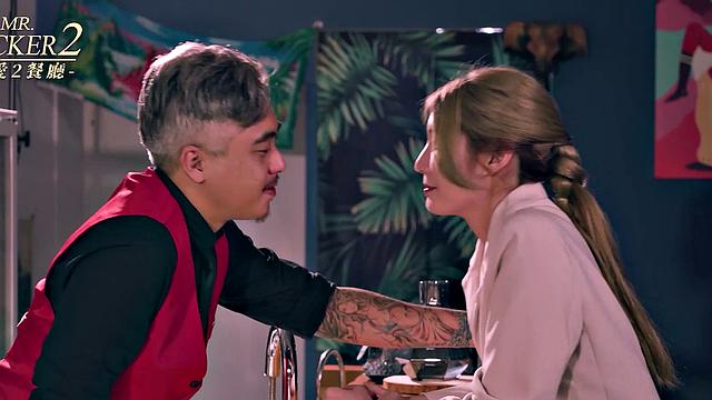 Li Zhiyan Is A Lonely Lady Who Needs Some Company