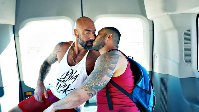 Fisting gaydaddy in gloves fucks ass with fist in van