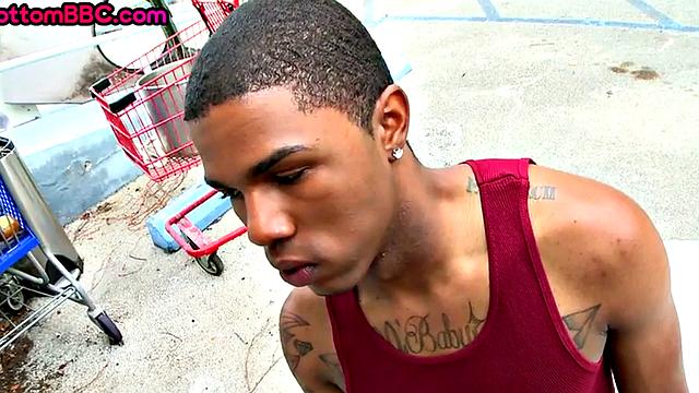 Ebony thug gets public fucked and jizzed outdoors