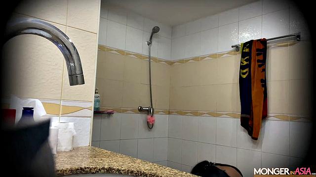 Дикая дневная траха с соблазнительной гоу-гоу танцовщицей в деле