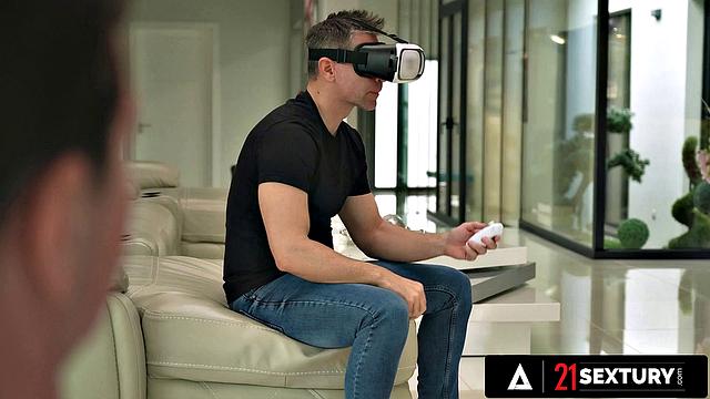 21 SEXTURY - Double Penetration with Redhead Holly Molly