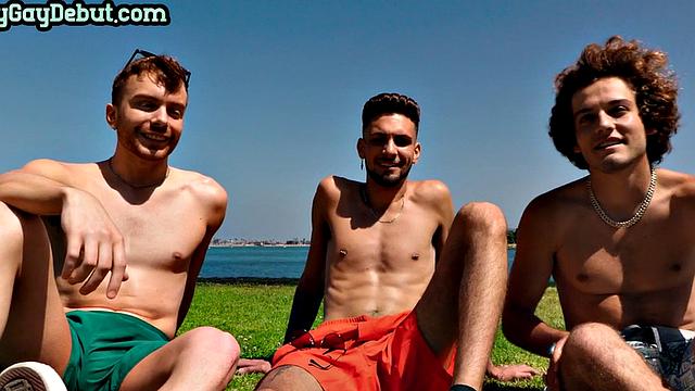 Debut inked stud barebacked in 3way after casting