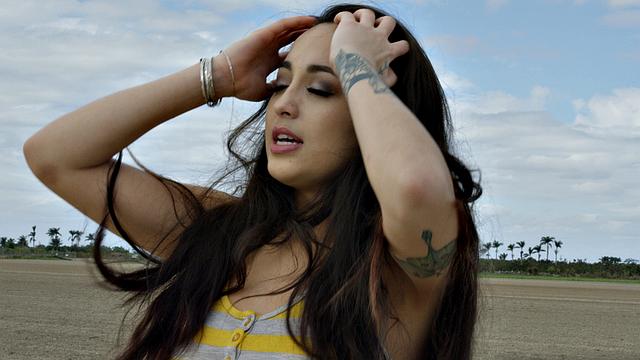 Helpless Teens - Mi Ha Doan - Breaking Down