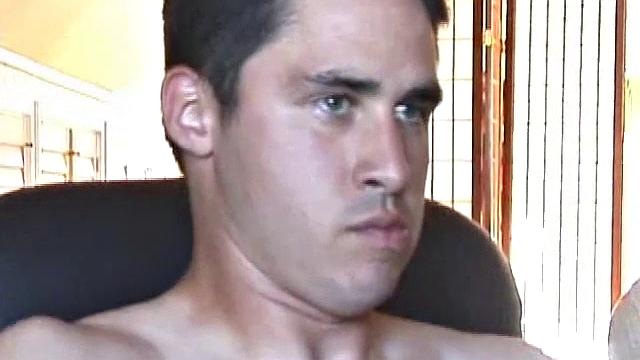 Mark Summit Jerks Off