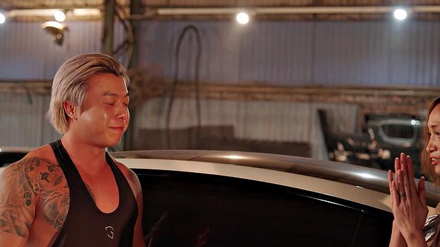 Bai Xi-Yu Is A Gold-Digging Woman