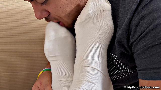 Girth Worshiped - Thick Girth