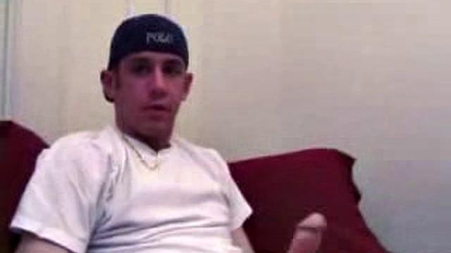 Amateur Beating Off With Toy