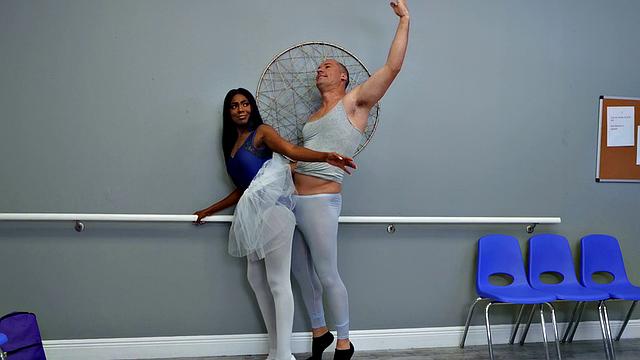 Brunette ballerina gets her pussy pounded while being locked in a locker room