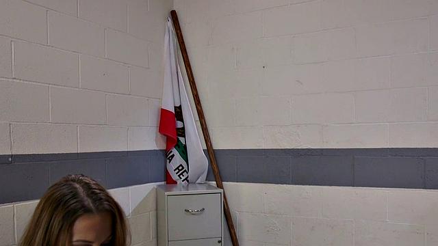 Wide anal gape for lez sub