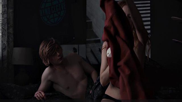 Gina Stiebitz nude moments