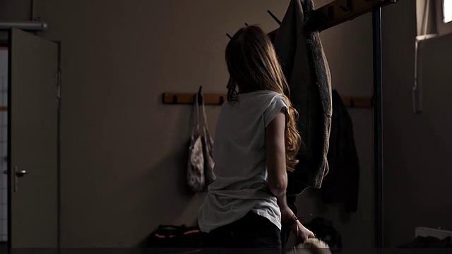 Gina Stiebitz nude moments