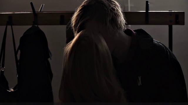 джина стибитц раздевается полностью перед камерой