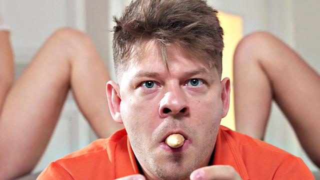 Squirting babe fucked in FFM 3some with her BFF