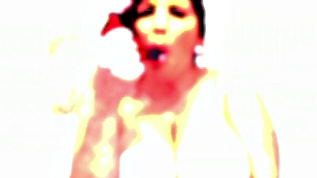 Bubbly Boobs, Bubble