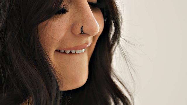 Kinky Painters and Nude Models