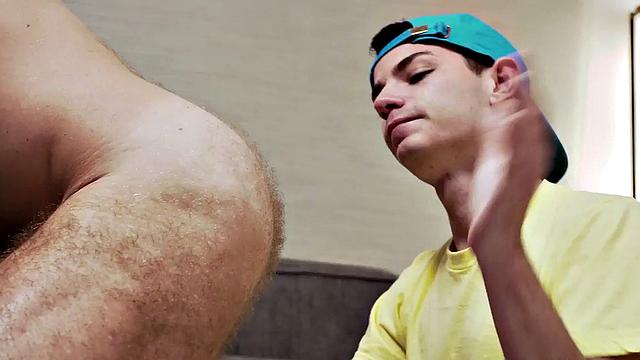 Hairy gaydaddy penetrated in 3some