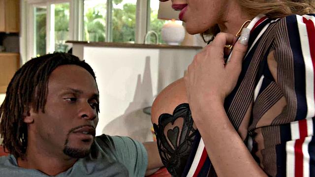 Sexy real estate agent Richelle Ryan fucks customer after selling house!!