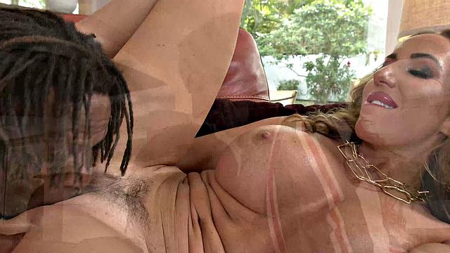 Sexy real estate agent Richelle Ryan fucks customer after selling house!!