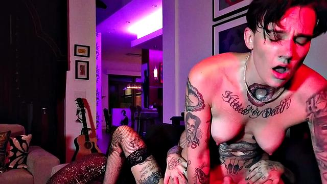 Curvy alt girlfriend dominates with strapon while her boyfriend watches