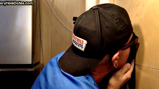 Gloryhole DILF sucks Black meat till jizz in his mouth