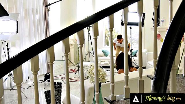 бабушка кели ричардс решила испытать друга пасынка на прочность