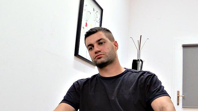 Amateur Euro stud goes for cash on fake casting