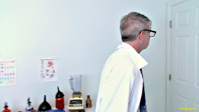 Julian Jaden & Richard Lennox Teach Their Assistant a Lesson