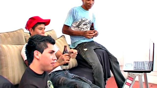 Alex finds his friends doing some car repairs and suggests they take a break. The trio moves indoors, where the horny bottom soon has Oscar and Sergio watching porn.