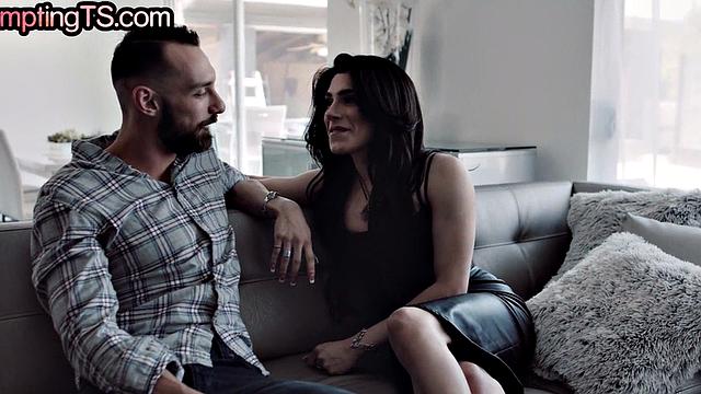 Transsexual beauty fucked by BF in wet anal