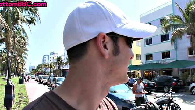 Pulled black thug sucks white cock before analpounding