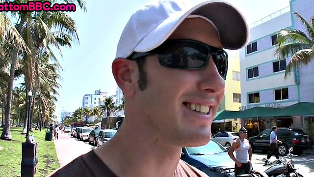 Pulled black thug sucks white cock before analpounding