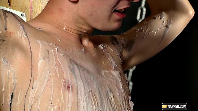 Рис Стюарт и Адам Уотсон с ультрачувствительным обрезанным членом