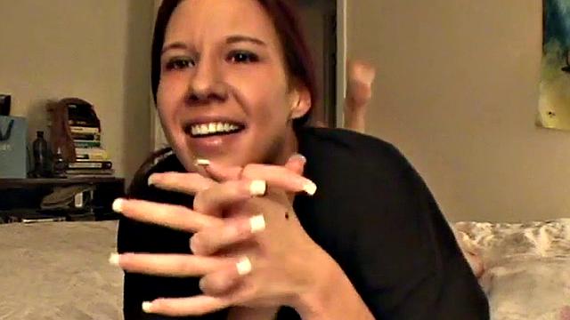 Teen masturbates for the camera