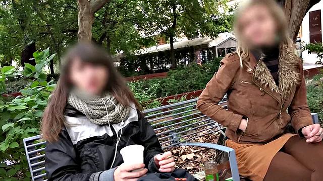 вики лав отдалась на природе и получила обильный фэйшел