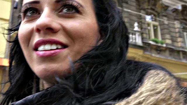 Euro hottie's epic facial in reverse cowgirl & doggystyle outdoor