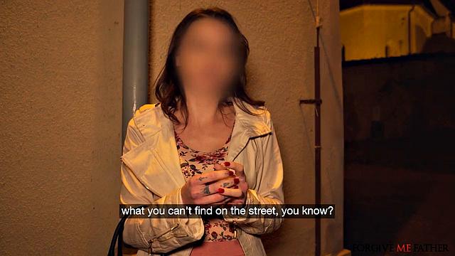 Итальянка греется в фургоне и сразу идет на член - вот это гостеприимство по-нашему!