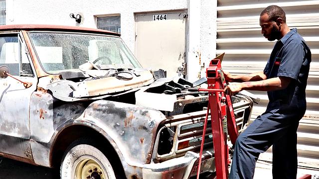 FamilyCreep - Hot Jock Stepson Fucks Ebony Stepdad For Car Repair