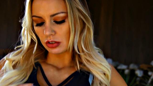 Bigbooty MILF cockriding her lover in hot affair