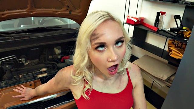 Pussylicked 21yo GF with small boobs fucked on car