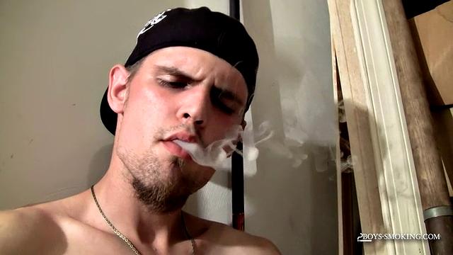 Nolan Smoking In The Closet - Hot Solo Action