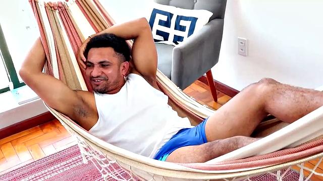 Trans GF Louise Cavalcanti Enjoys Morning Fuck