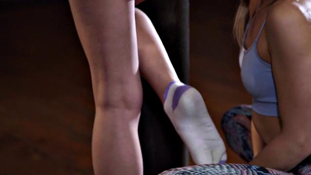 Lesbian gym beauties dining at the Y