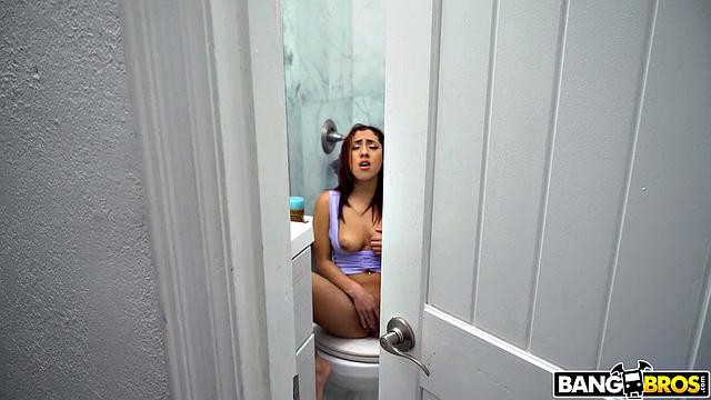 Stepsister's Masturbation Nightcap